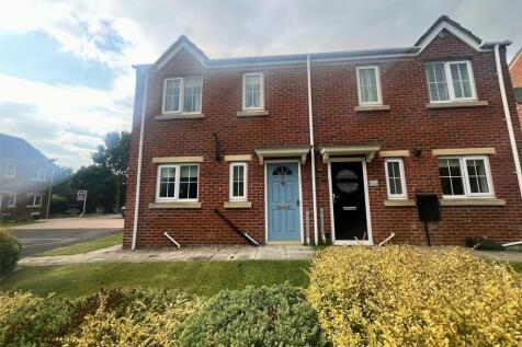 3 bedroom semi-detached house for sale