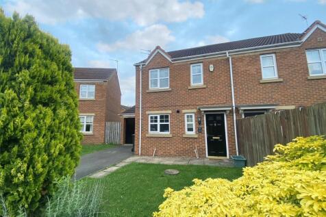 3 bedroom semi-detached house for sale