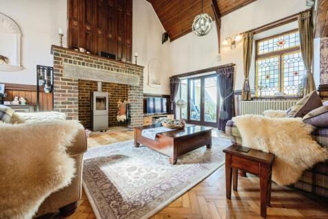 2 bedroom house for sale