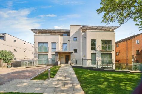 2 bedroom property for sale