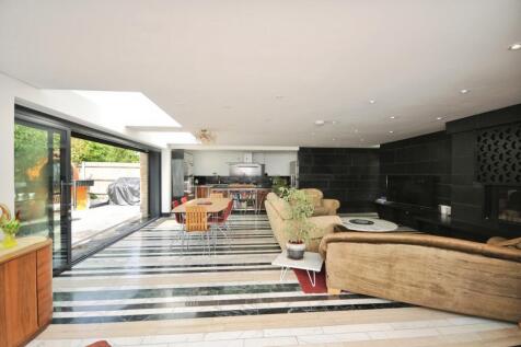 4 bedroom property for sale
