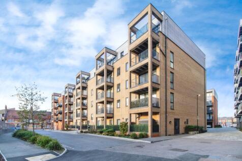 1 bedroom flat for sale