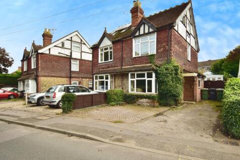 4 bedroom semi-detached house for sale