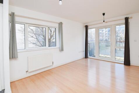 3 bedroom flat for sale