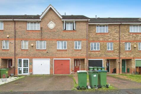 4 bedroom terraced house for sale