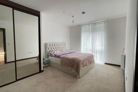 Gramophone Lane, Hayes, UB3 1FP 1 bed apartment for sale