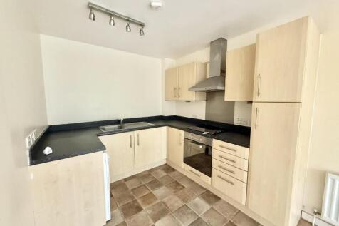 Canalside Gardens, Southall 1 bed flat for sale
