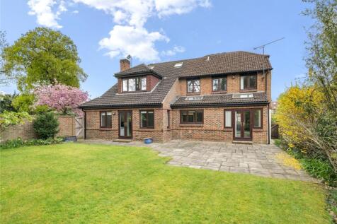 5 bedroom detached house for sale