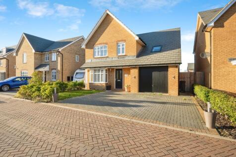 5 bedroom detached house for sale