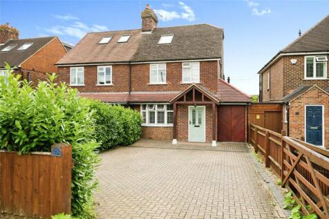 4 bedroom semi-detached house for sale