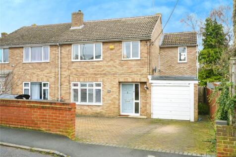 4 bedroom semi-detached house for sale