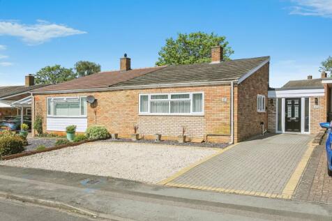 3 bedroom bungalow for sale
