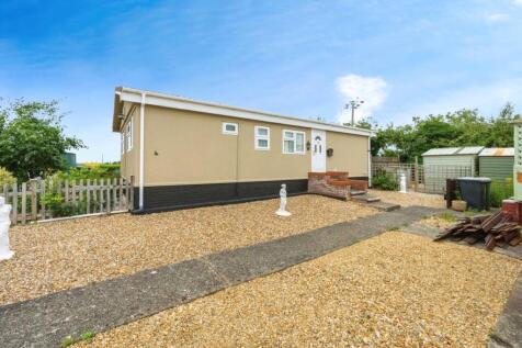 1 bedroom detached house for sale