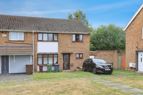 3 bedroom end of terrace house for sale