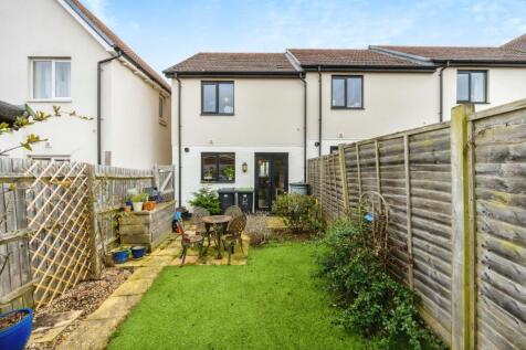 2 bedroom end of terrace house for sale