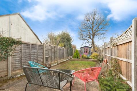 1 bedroom terraced house for sale