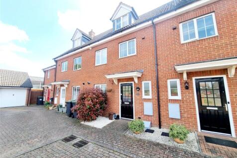4 bedroom terraced house for sale