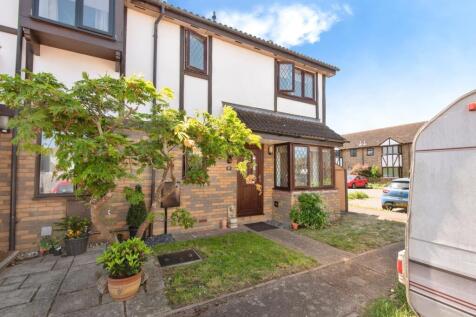 1 bedroom end of terrace house for sale