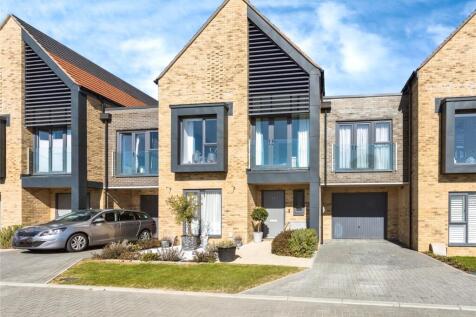 4 bedroom mews property for sale
