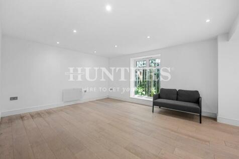 Waterloo Road, London, NW2 2 bed apartment for sale