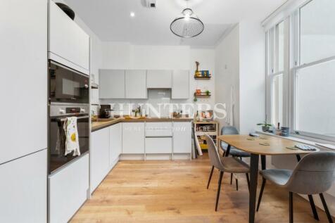 Oxford Road, London 1 bed flat for sale