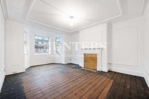 Sidmouth Road, NW2 4 bed apartment for sale