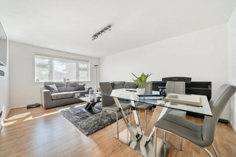 1 bedroom flat for sale