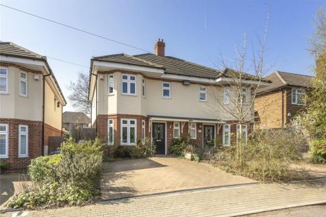 4 bedroom semi-detached house for sale