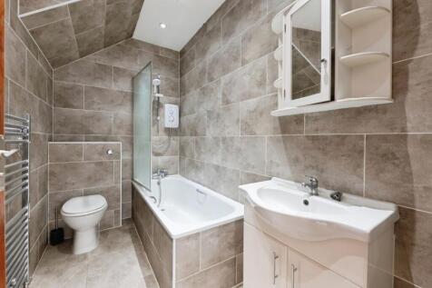 2 bedroom maisonette for sale