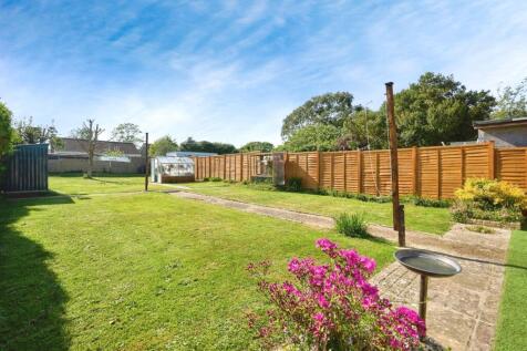 2 bedroom bungalow for sale