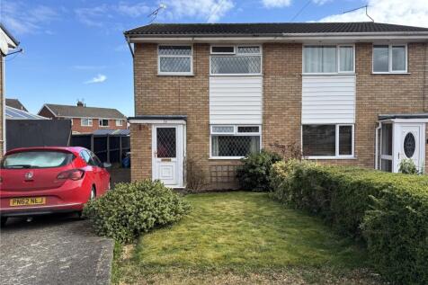 3 bedroom semi-detached house for sale