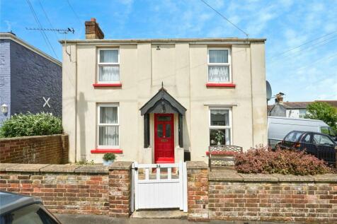 2 bedroom detached house for sale