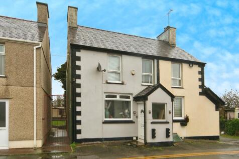 2 bedroom semi-detached house for sale