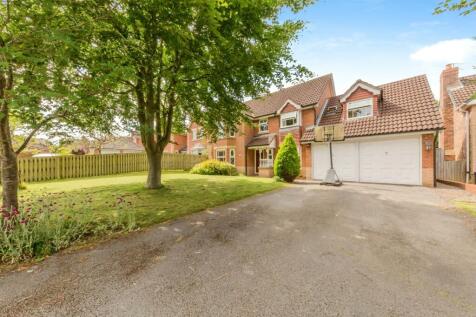 5 bedroom detached house for sale