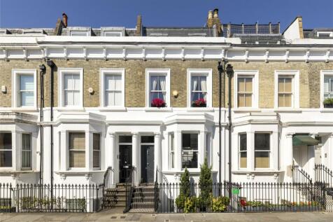 4 bedroom terraced house for sale