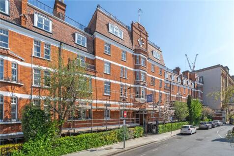 3 bedroom flat for sale