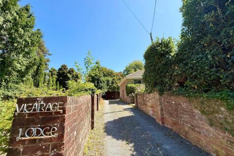 4 bedroom bungalow for sale