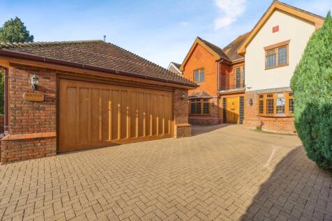 5 bedroom detached house for sale