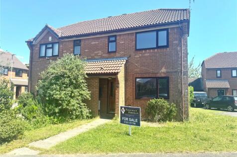 2 bedroom semi-detached house for sale