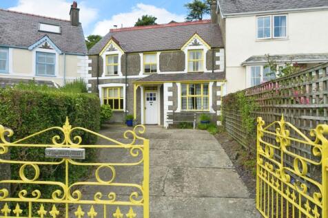 4 bedroom link detached house for sale