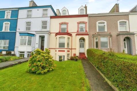 6 bedroom terraced house for sale