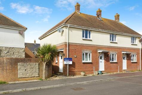 2 bedroom semi-detached house for sale