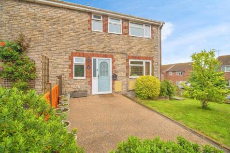 4 bedroom link detached house for sale