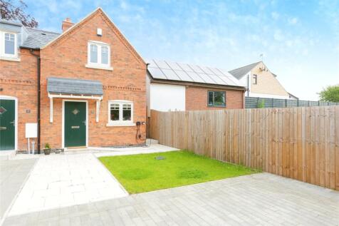 2 bedroom end of terrace house for sale