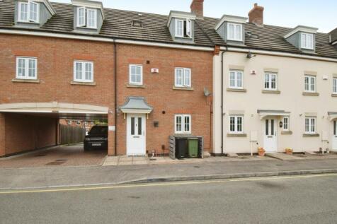 4 bedroom terraced house for sale