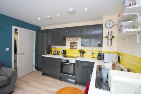 1 bedroom flat for sale