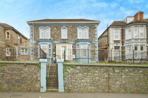 6 bedroom detached house for sale