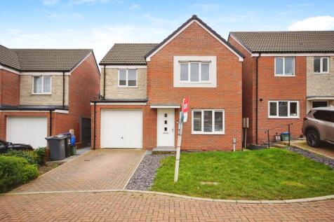 4 bedroom detached house for sale