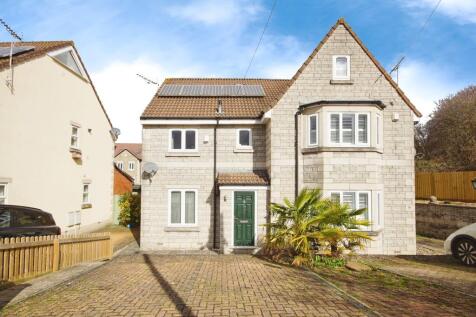 4 bedroom semi-detached house for sale