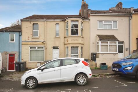 6 bedroom end of terrace house for sale